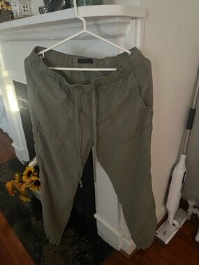 Women’s Olive Green Drawstring Casual Pants